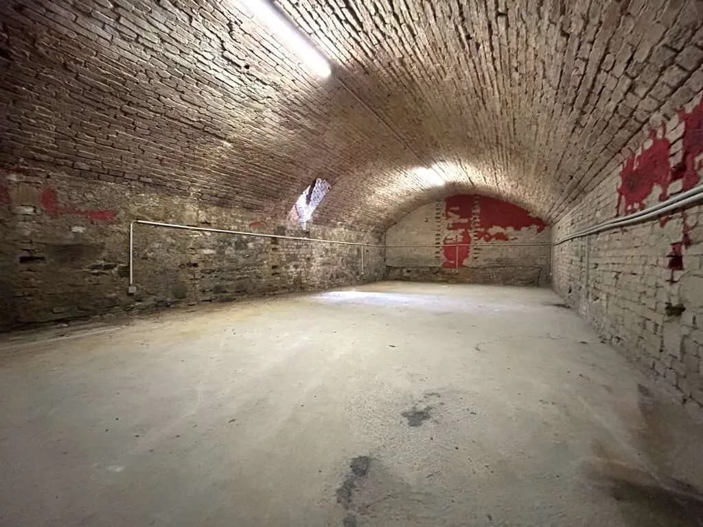 1-Zimmer-Gewerbeimmobilie mieten in Wien – 56 m², € 270 – Bild 2 von 2
