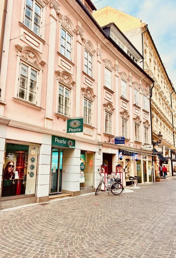 Gewerbeimmobilie mieten in Klagenfurt – 121 m², € 4.843