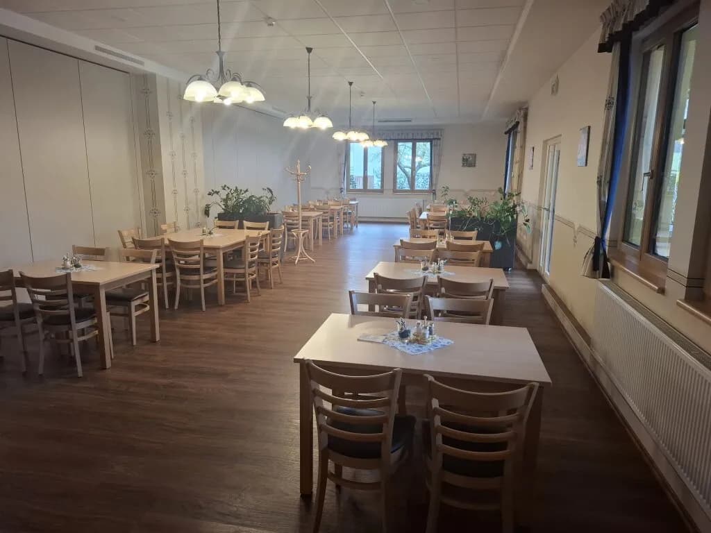 Gewerbeimmobilie kaufen in Baden – 1 900 m², € 495.000 – Bild 4 von 8