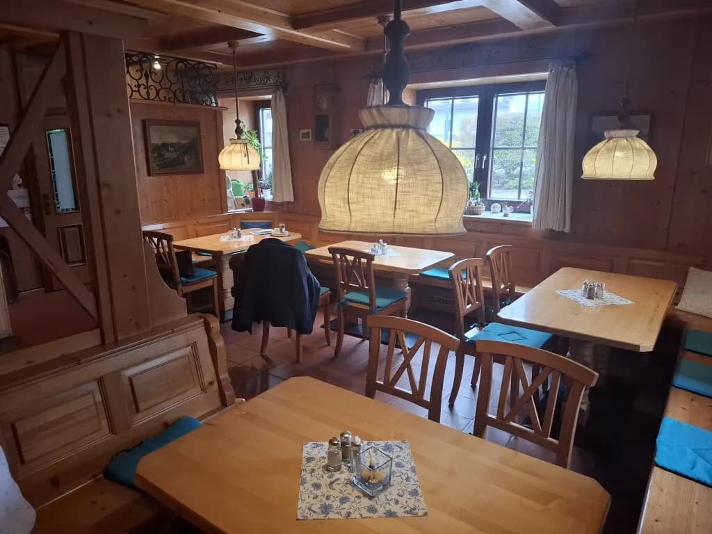 Gewerbeimmobilie kaufen in Baden – 1 900 m², € 495.000 – Bild 6 von 8