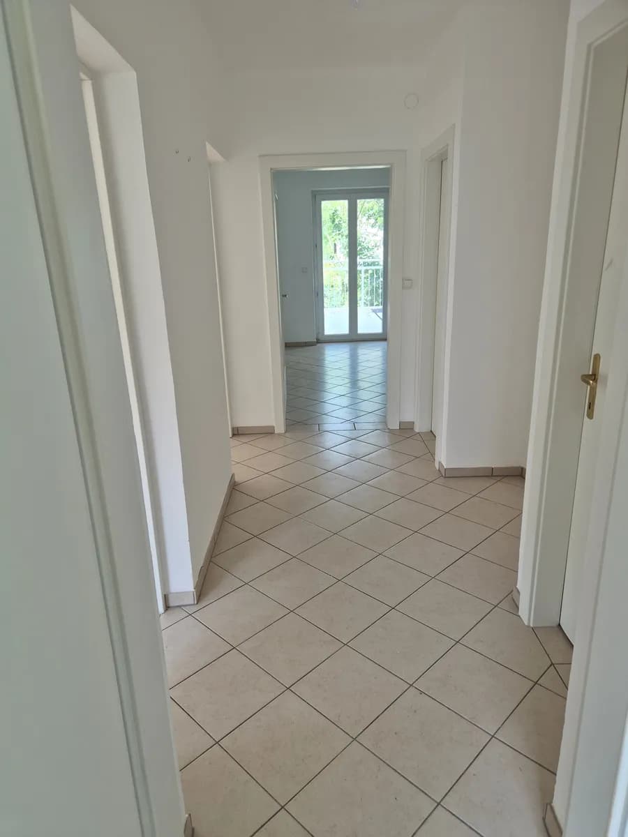2-Zimmer-Wohnung mieten in Linz – 75 m², € 1.095 – Bild 4 von 8