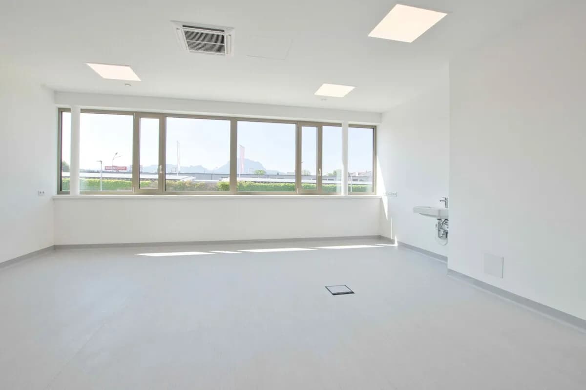 Gewerbeimmobilie mieten in Gmunden – 138 m², € 2.947 – Bild 7 von 24