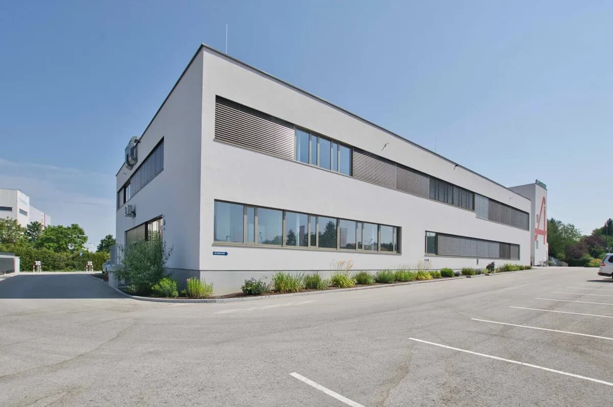 Gewerbeimmobilie mieten in Gmunden – 138 m², € 2.947 – Bild 20 von 24