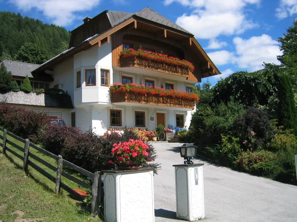 Haus kaufen in Tamsweg – 350 m², € 950.000