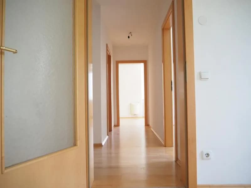 2-Zimmer-Wohnung mieten in Linz – 65 m², € 917 – Bild 8 von 11