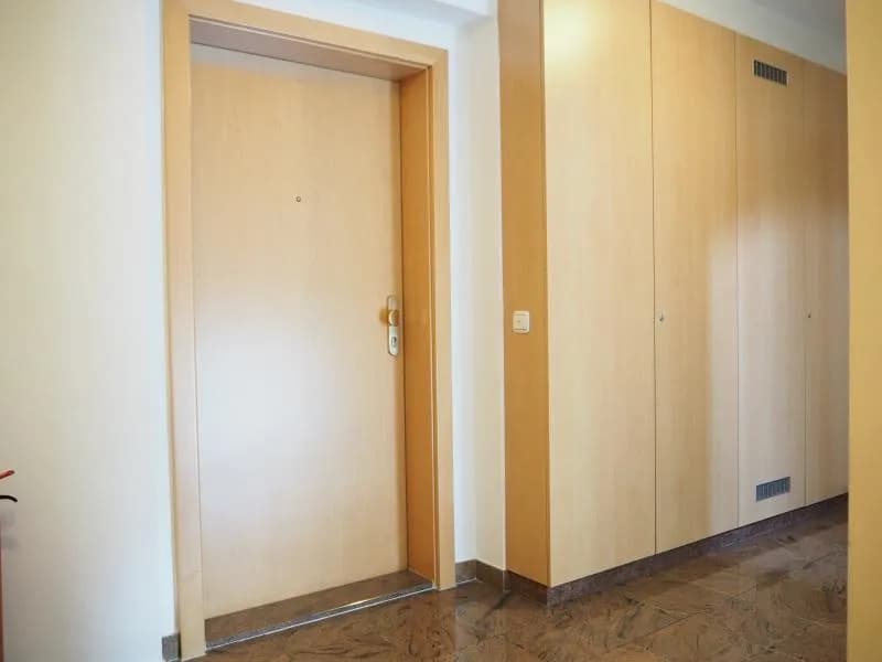 2-Zimmer-Wohnung mieten in Linz – 65 m², € 917 – Bild 9 von 11