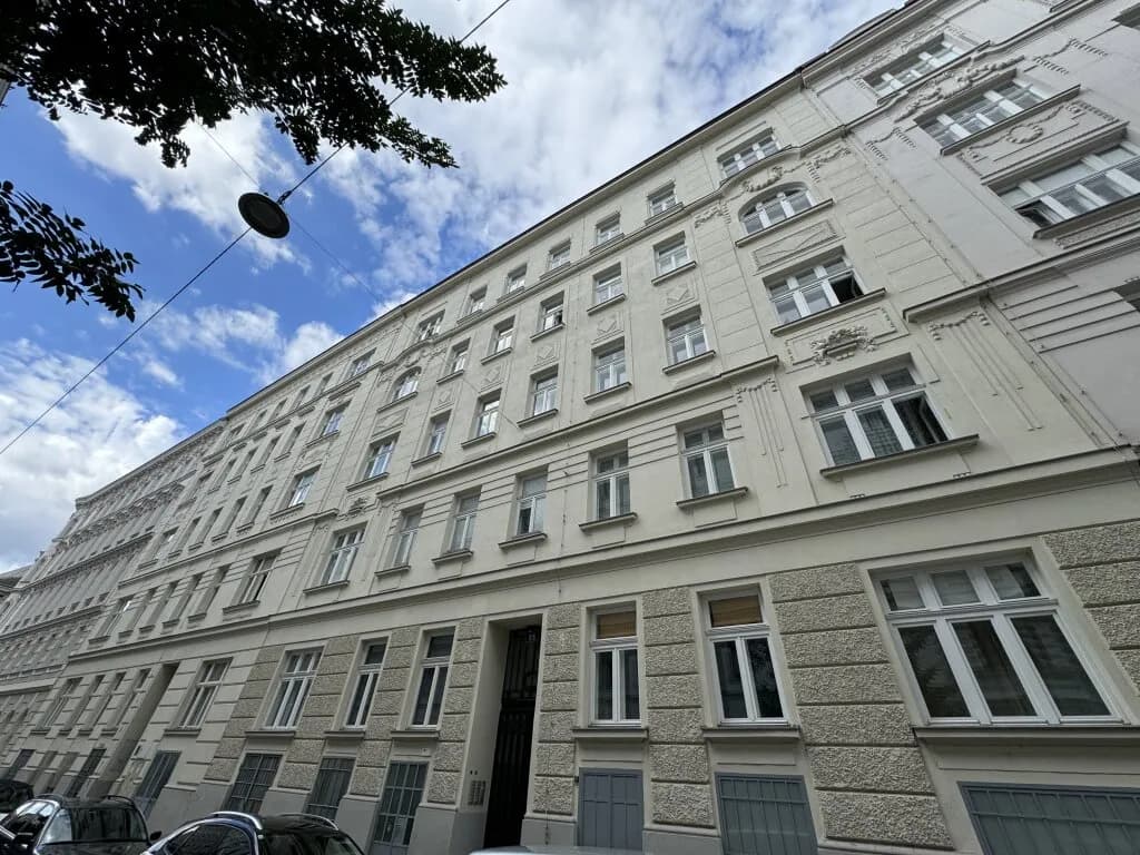 Immobilie kaufen in Wien – 61,81 m², € 195.000 – Bild 2 von 2