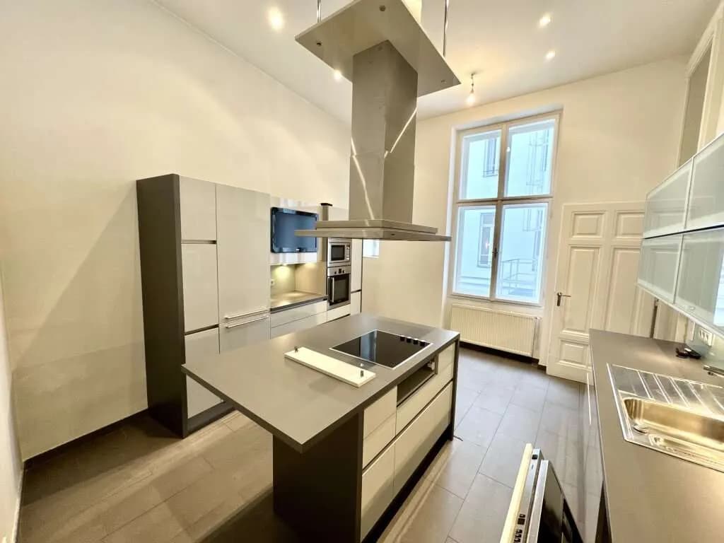 5-Zimmer-Wohnung mieten in Wien – 240 m², € 6.000 – Bild 12 von 37