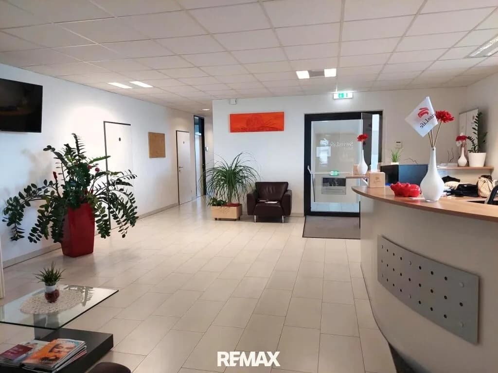 19-Zimmer-Gewerbeimmobilie mieten in Graz – 603 m², € 8.412 – Bild 3 von 23