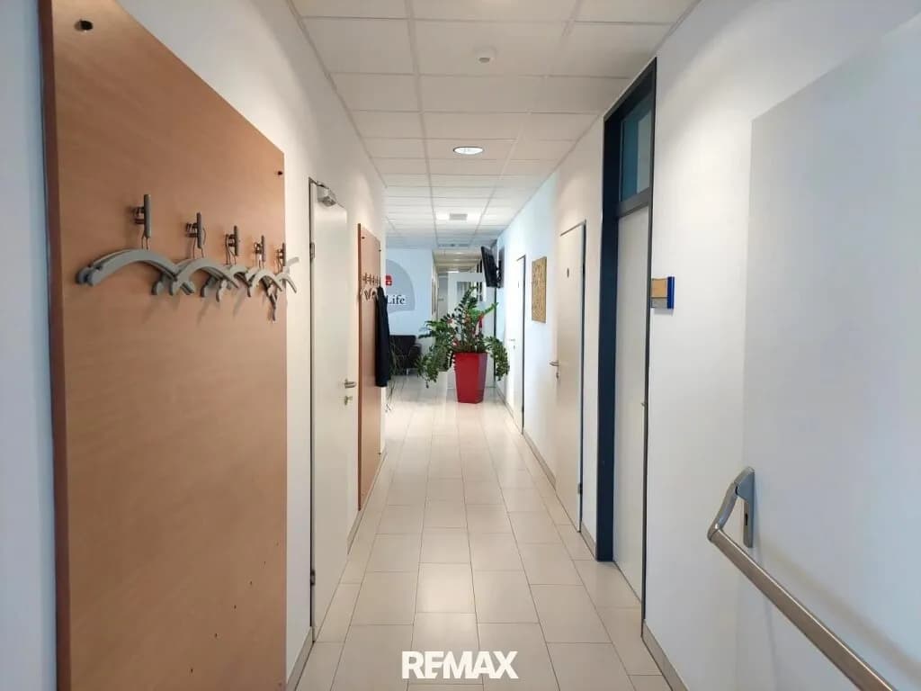 19-Zimmer-Gewerbeimmobilie mieten in Graz – 603 m², € 8.412 – Bild 17 von 23