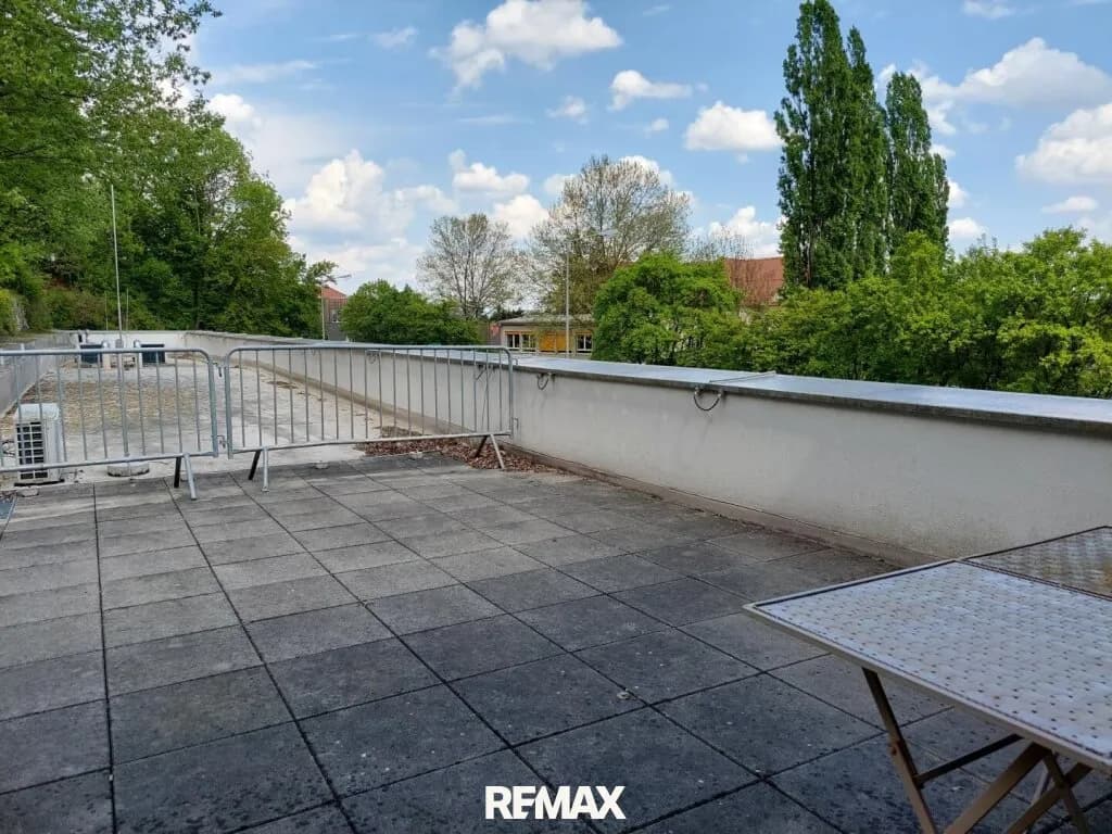 19-Zimmer-Gewerbeimmobilie mieten in Graz – 603 m², € 8.412 – Bild 21 von 23