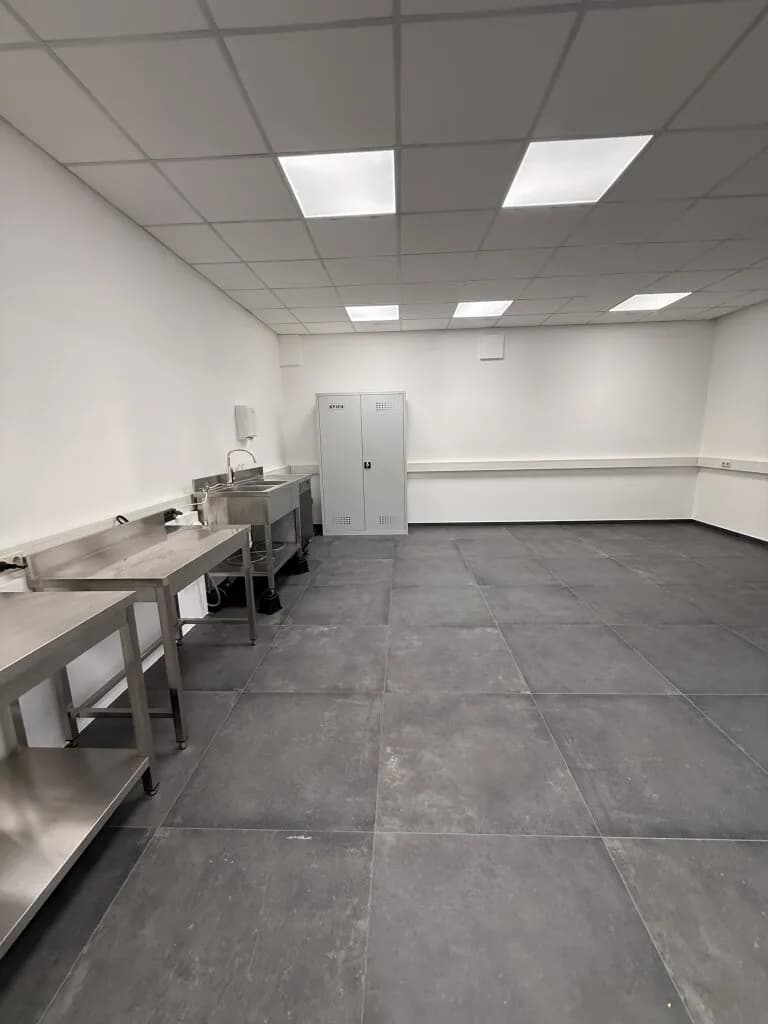 Gewerbeimmobilie mieten in Graz-Umgebung – 75 m², € 825 – Bild 4 von 6