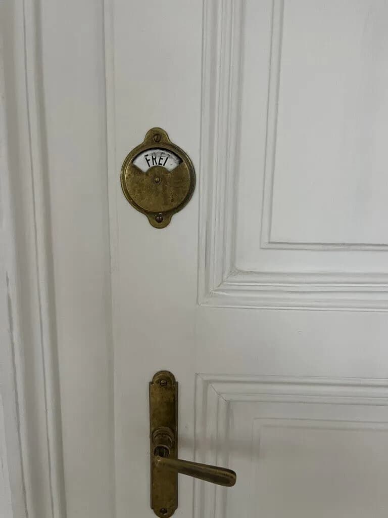 2-Zimmer-Gewerbeimmobilie mieten in Wien – 125 m², € 2.167 – Bild 2 von 24