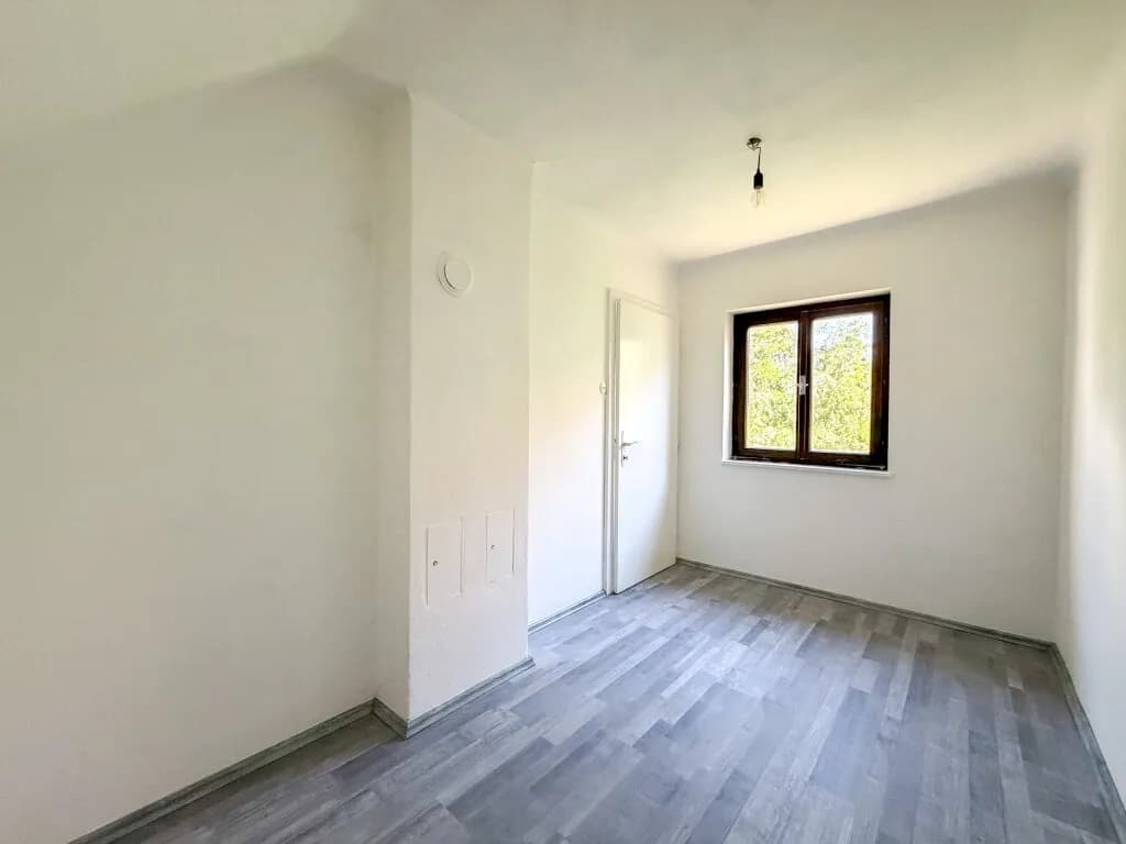 3-Zimmer-Haus kaufen in Neunkirchen – 120 m², € 99.000 – Bild 18 von 24