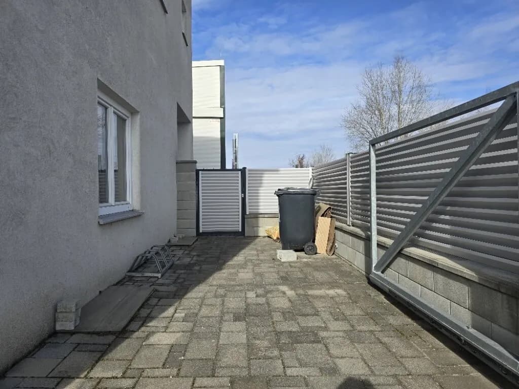 1-Zimmer-Gewerbeimmobilie mieten in Gänserndorf – 34 m², € 400 – Bild 7 von 10