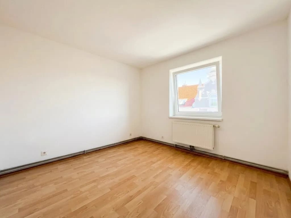 Gewerbeimmobilie kaufen in Neunkirchen – 554 m², € 549.000 – Bild 5 von 11
