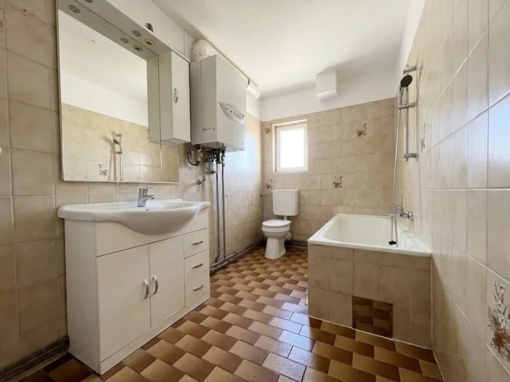Gewerbeimmobilie kaufen in Neunkirchen – 554 m², € 549.000 – Bild 6 von 11