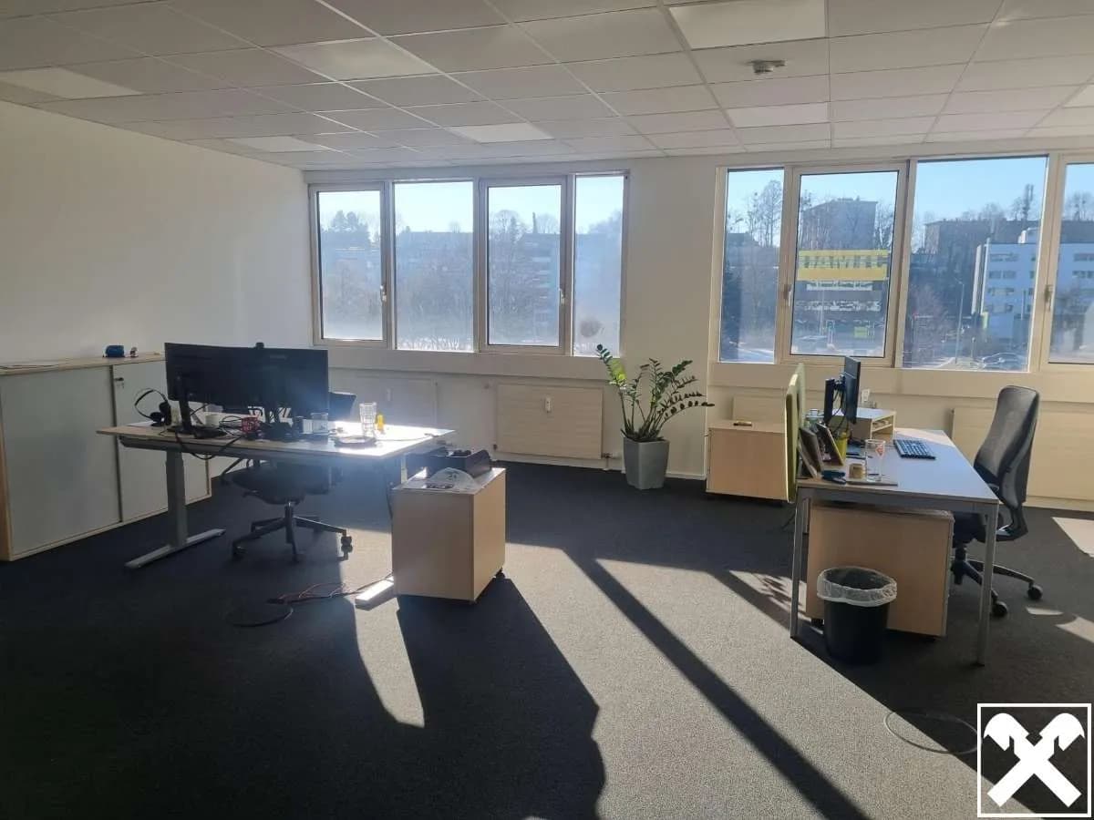 Gewerbeimmobilie mieten in Linz – 3 780 m², € 66.241 – Bild 11 von 14