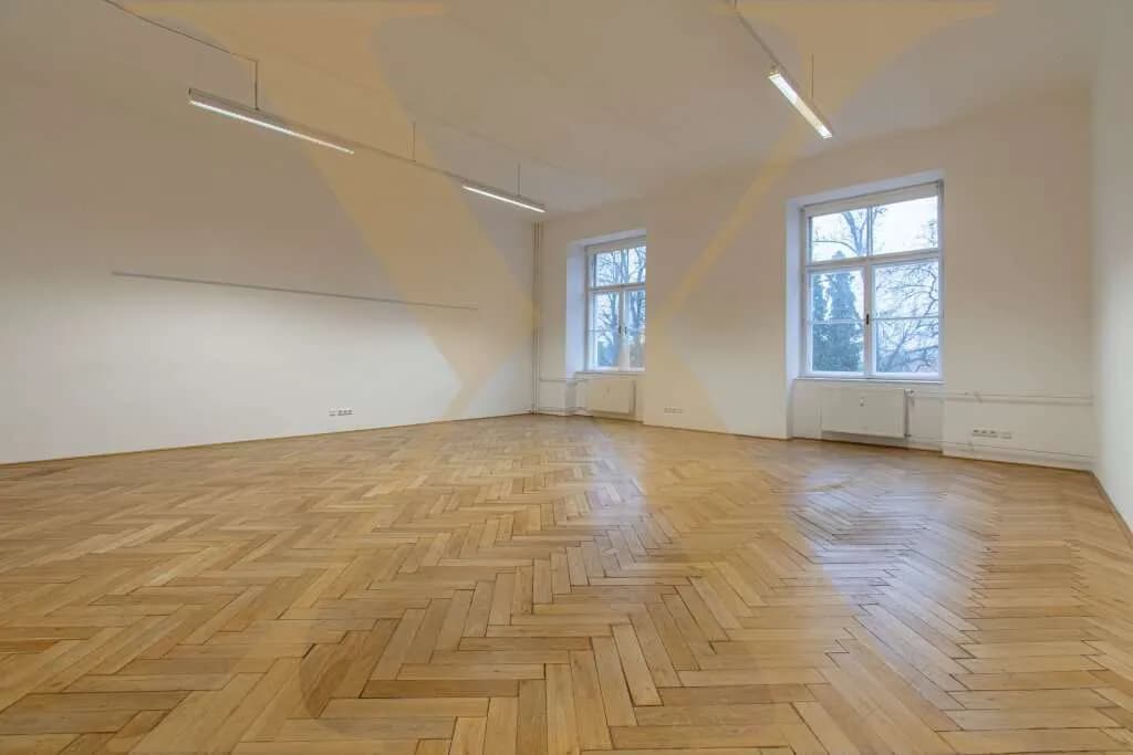 Gewerbeimmobilie mieten in Melk – 94 m², € 1.069