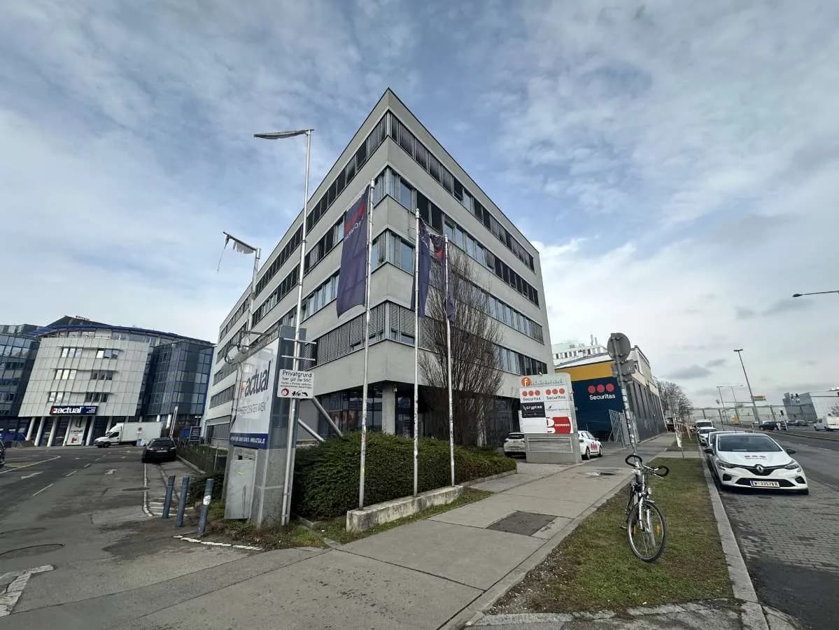 Gewerbeimmobilie mieten in Wien – 232 m², € 15 – Bild 1 von 10