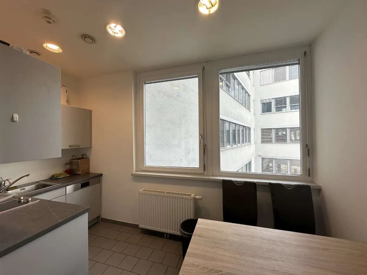 Gewerbeimmobilie mieten in Wien – 232 m², € 15 – Bild 8 von 10