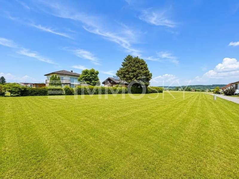 Grundstück kaufen in Ried im Innkreis – 945 m², € 151.200 – Bild 2 von 5