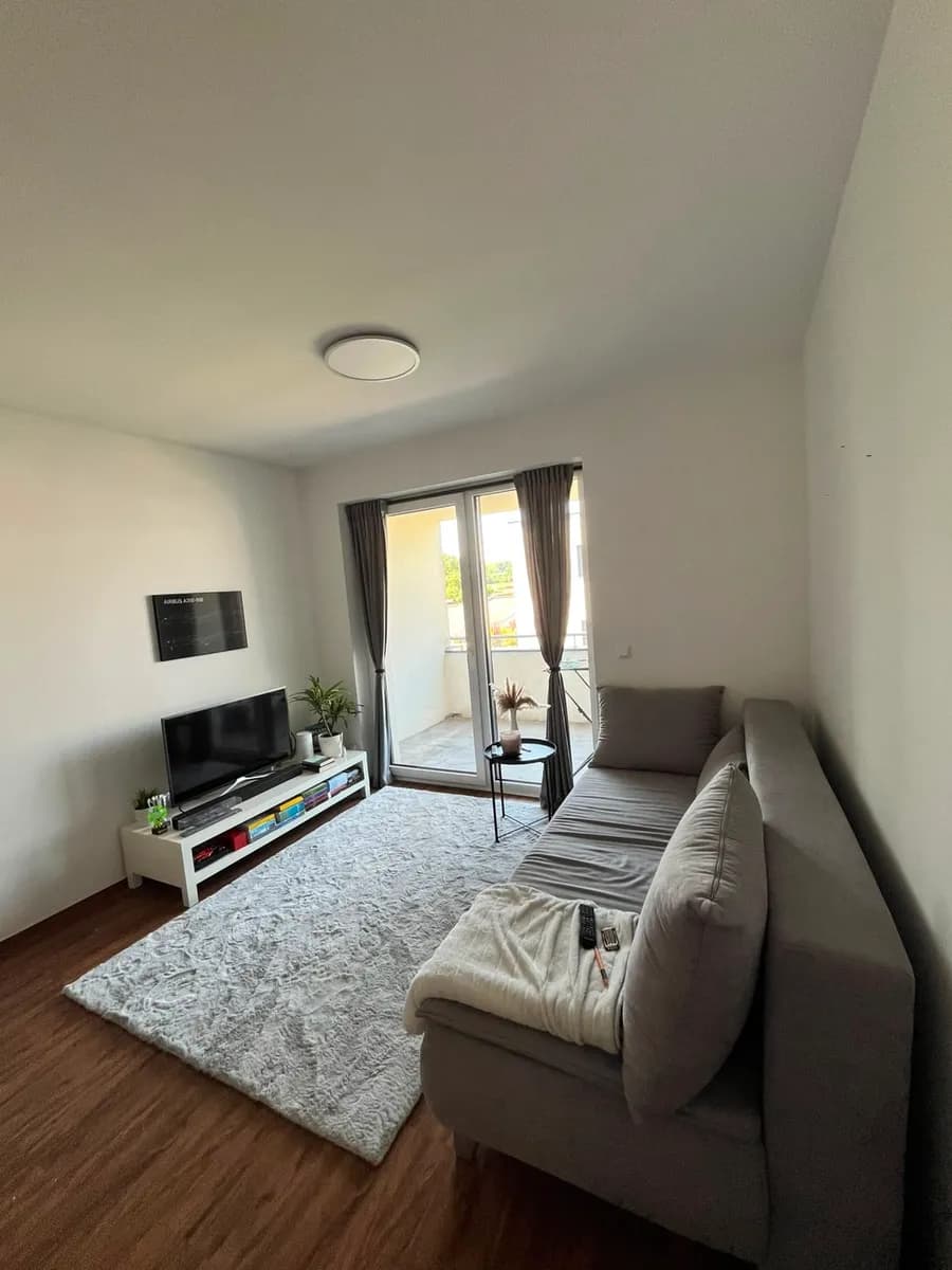 2-Zimmer-Wohnung mieten in Linz – 47 m², € 755 – Bild 2 von 10