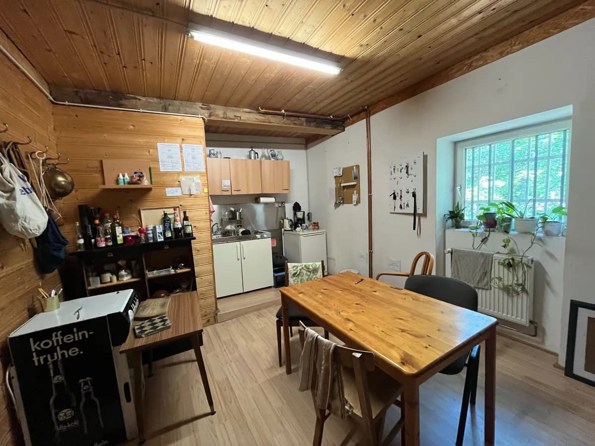 8-Zimmer-Gewerbeimmobilie mieten in Wien – 706 m², € 4 – Bild 13 von 21