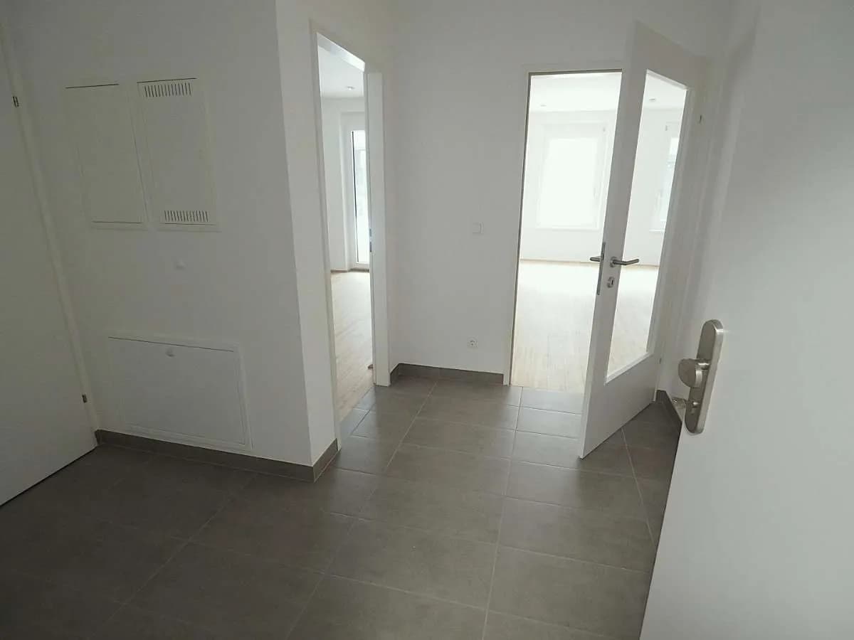 2-Zimmer-Wohnung mieten in Neunkirchen – 55 m², € 587 – Bild 6 von 18