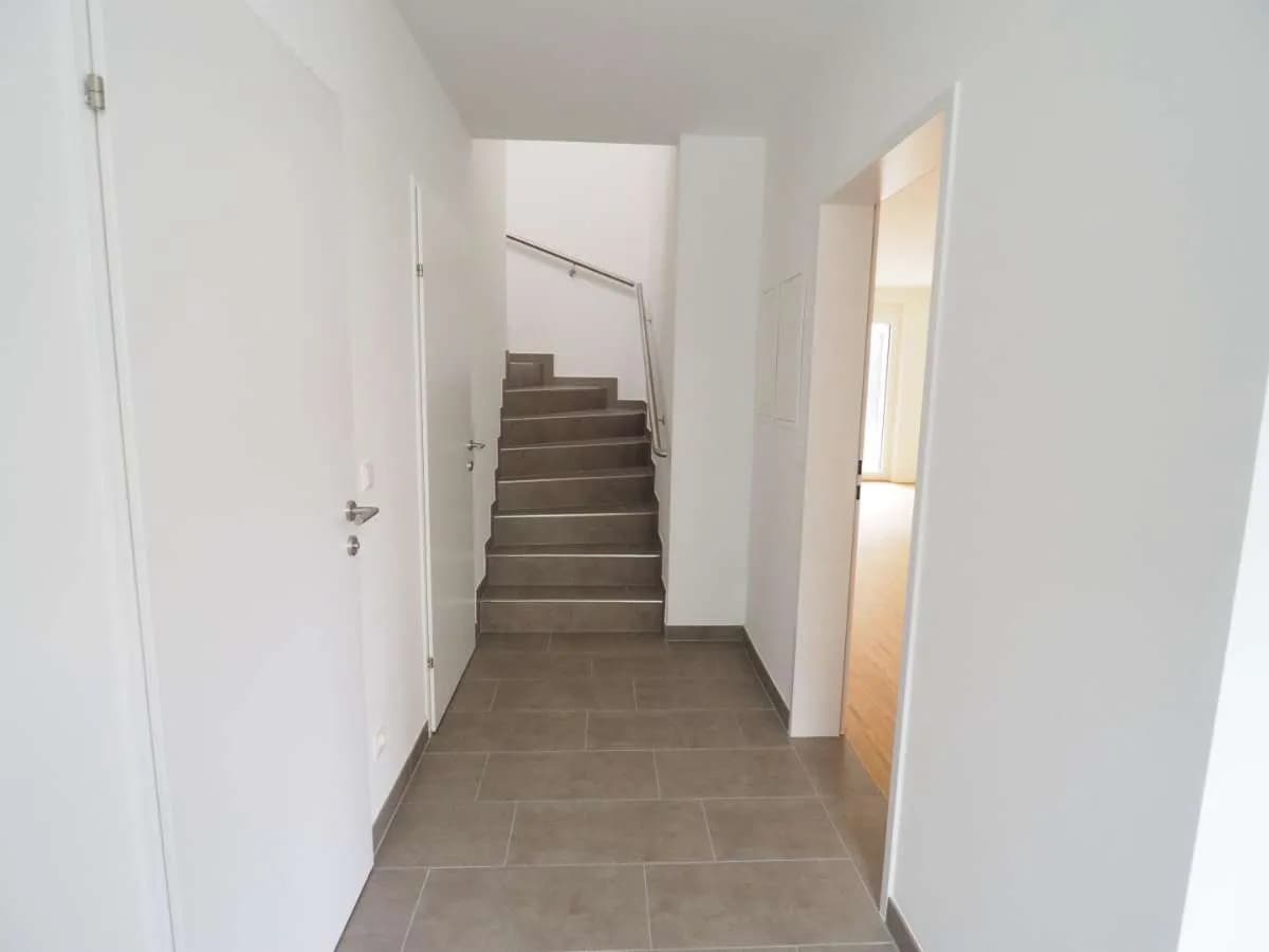 4-Zimmer-Immobilie mieten in Neunkirchen – 110 m², € 1.125 – Bild 4 von 20
