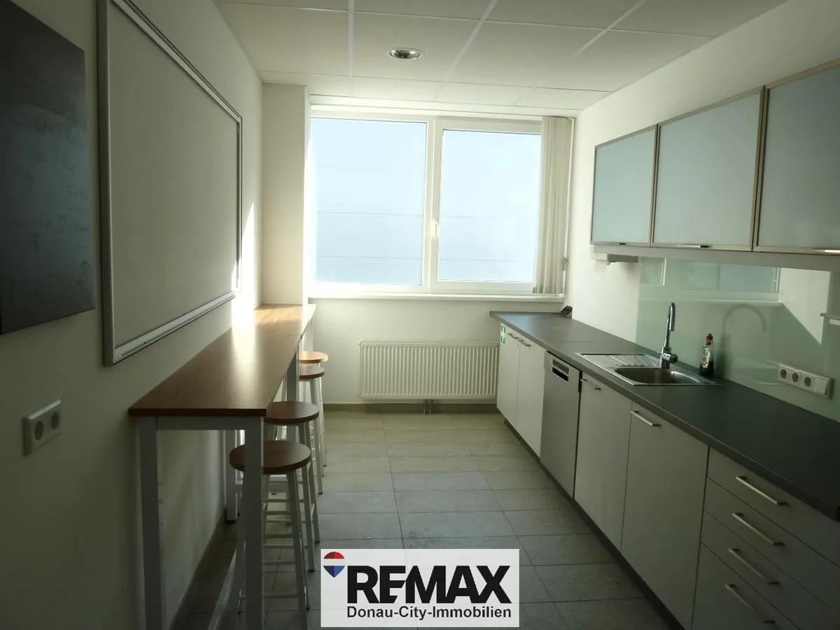 4-Zimmer-Gewerbeimmobilie mieten in Korneuburg – 536 m², € 7.260 – Bild 6 von 14