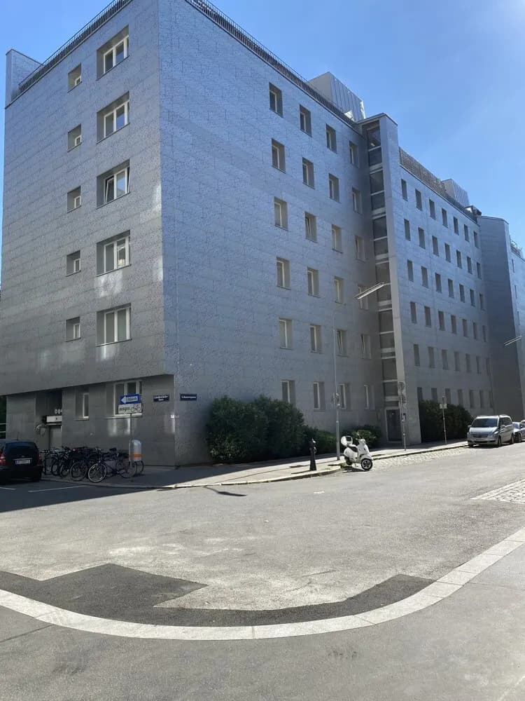 Gewerbeimmobilie mieten in Wien – 122 m², € 16 – Bild 1 von 13