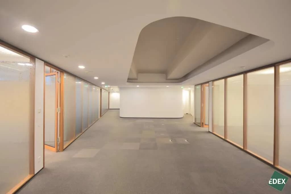 Gewerbeimmobilie mieten in Wien – 638 m², € 17.995