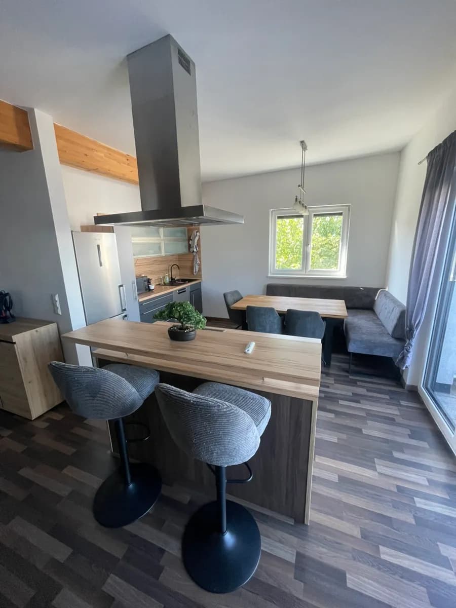 3-Zimmer-Wohnung mieten in Perg – 80 m², € 1.000