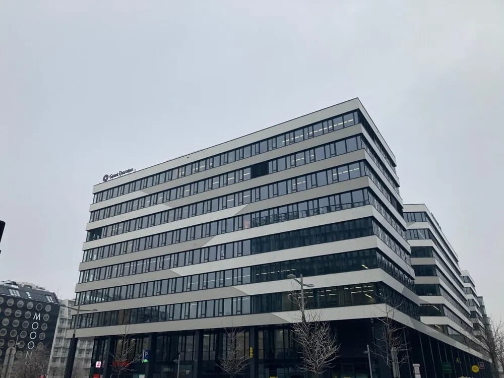 Gewerbeimmobilie mieten in Wien – 379 m², € 23