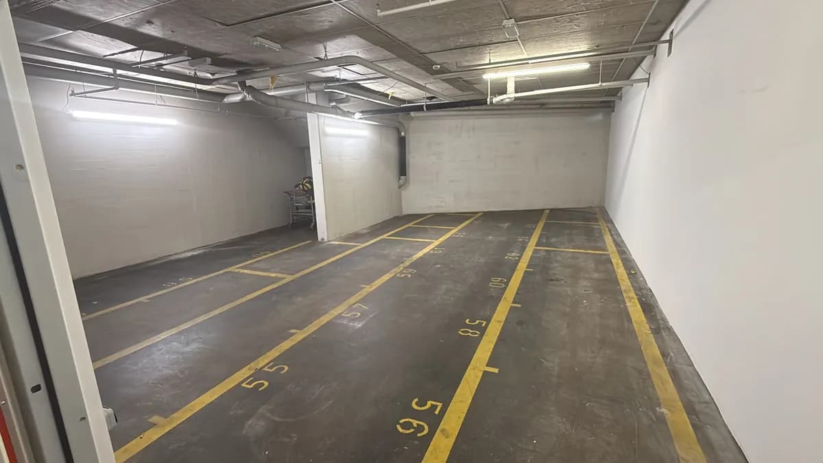 Gewerbeimmobilie mieten in Innsbruck – 76 m², € 12