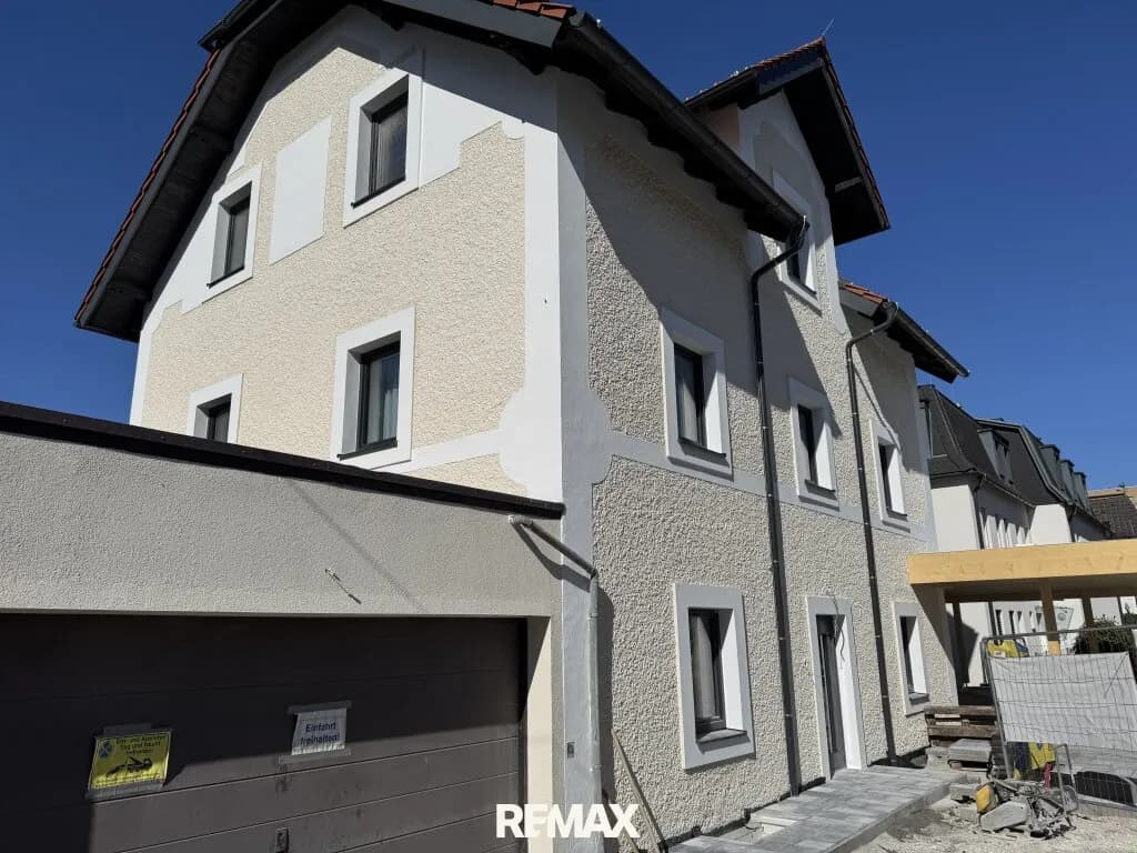 5-Zimmer-Wohnung kaufen in Gmunden – 150 m², € 894.000 – Bild 2 von 12