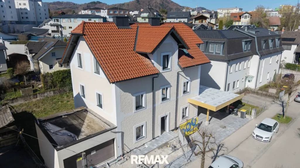 3-Zimmer-Wohnung kaufen in Gmunden – 105 m², € 793.000 – Bild 1 von 8
