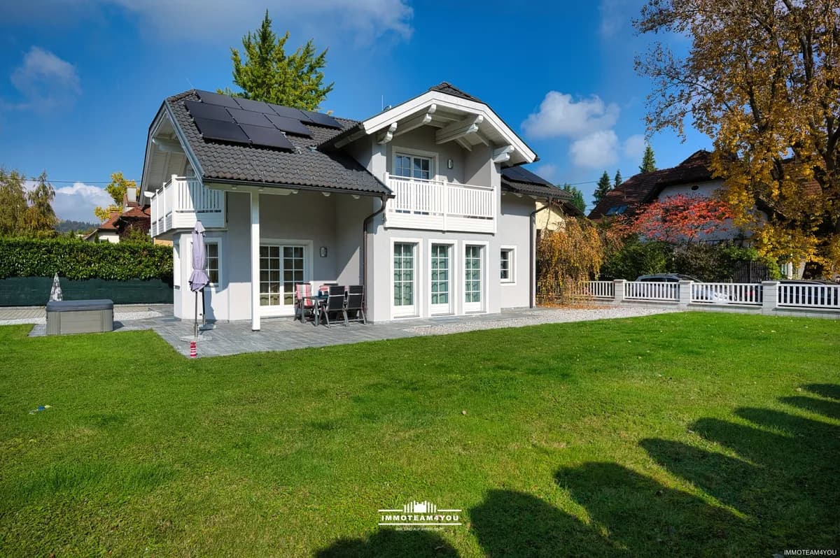 6-Zimmer-Haus kaufen in Vöcklabruck – 150 m², € 249.000 – Bild 2 von 25