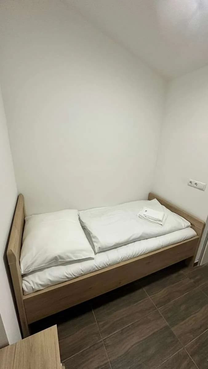 6-Zimmer-Gewerbeimmobilie mieten in Graz – 160 m², € 500 – Bild 3 von 12