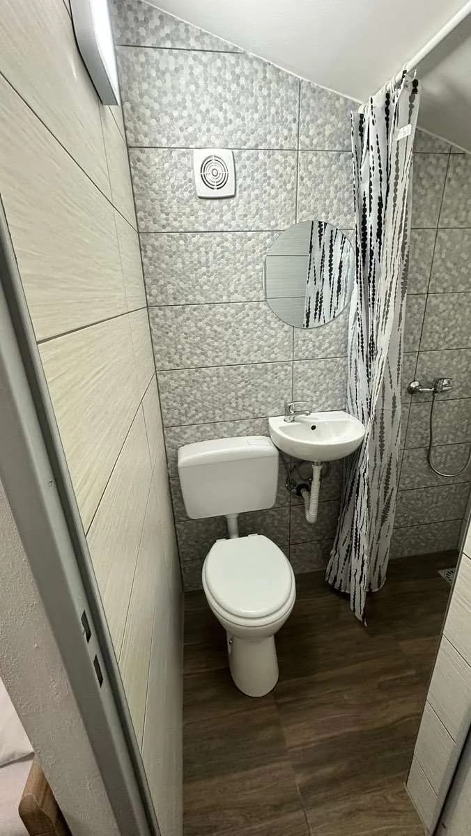 6-Zimmer-Gewerbeimmobilie mieten in Graz – 160 m², € 500 – Bild 5 von 12