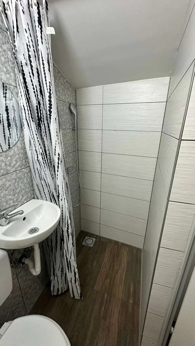 6-Zimmer-Gewerbeimmobilie mieten in Graz – 160 m², € 500 – Bild 6 von 12