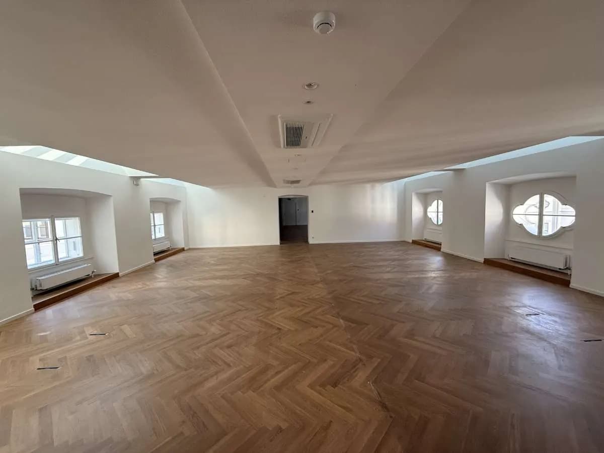 Gewerbeimmobilie mieten in Wien – 1 039 m², € 24 – Bild 3 von 12