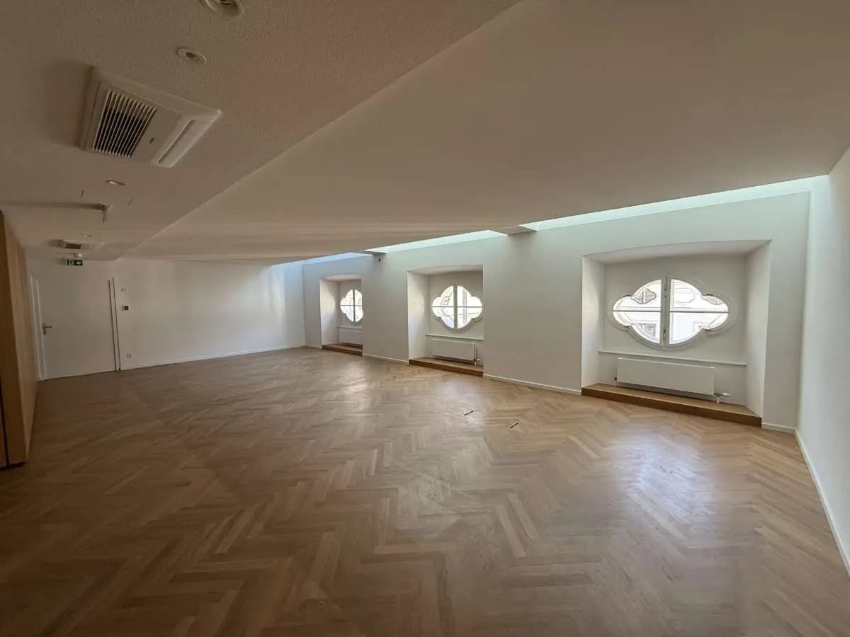 Gewerbeimmobilie mieten in Wien – 1 039 m², € 24 – Bild 9 von 12