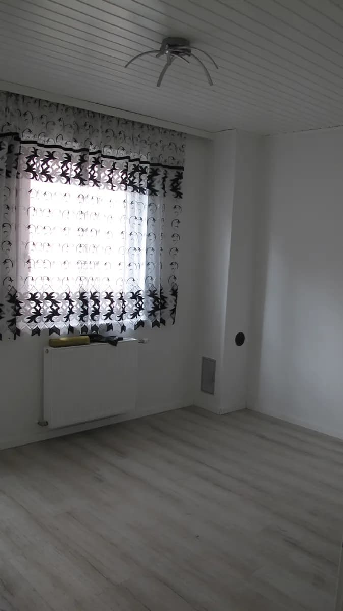 4-Zimmer-Haus mieten in Baden – 115 m², € 1.477 – Bild 3 von 25