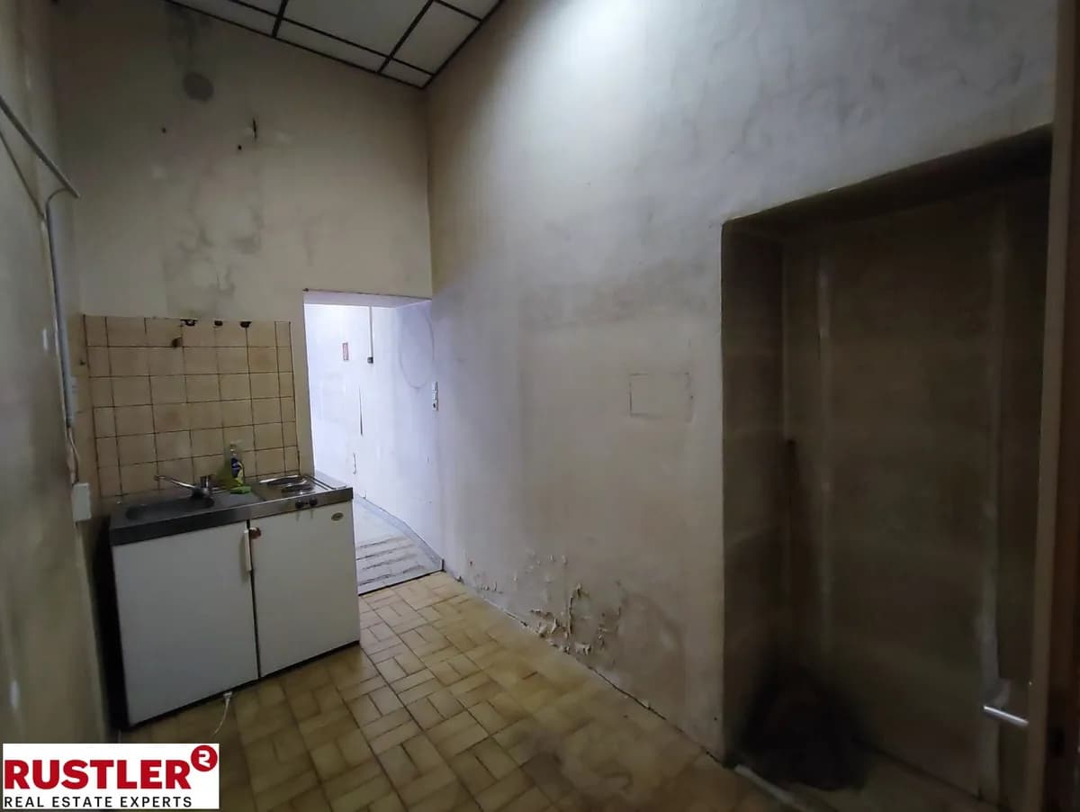 Gewerbeimmobilie mieten in Wien – 123 m², € 2.033 – Bild 9 von 12