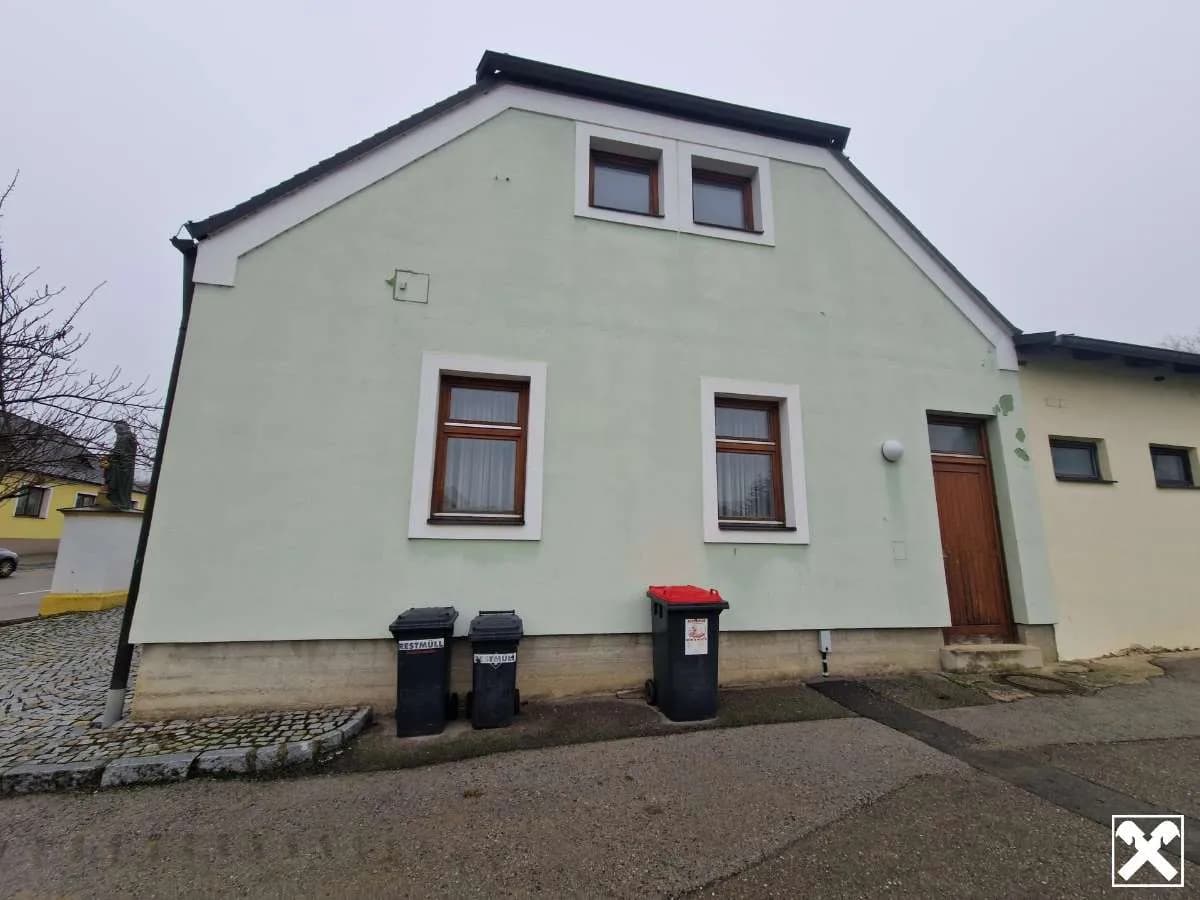 4-Zimmer-Haus kaufen in Tulln – 166,98 m², € 195.000 – Bild 2 von 15