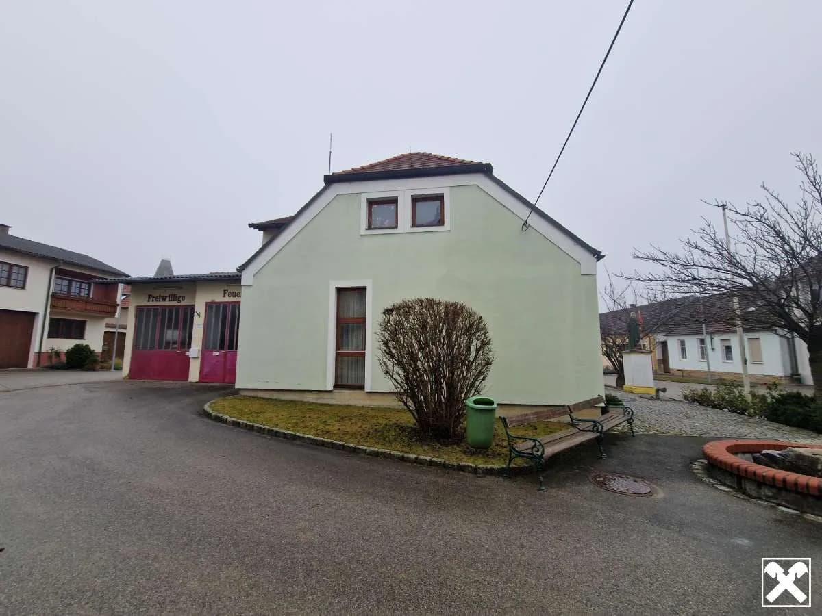4-Zimmer-Haus kaufen in Tulln – 166,98 m², € 195.000 – Bild 3 von 15