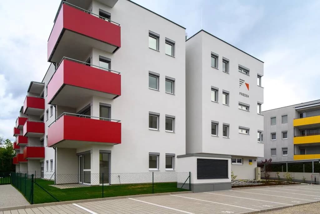 3-Zimmer-Wohnung mieten in Neunkirchen – 69 m², € 754 – Bild 2 von 3