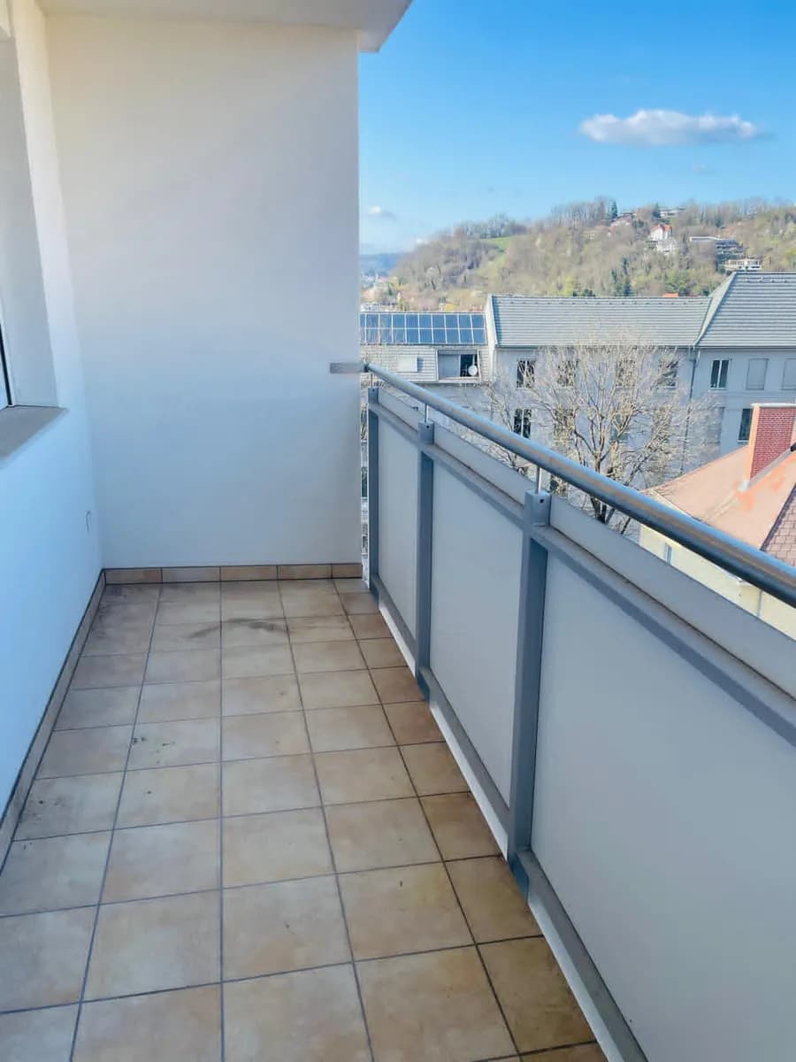 6-Zimmer-Wohnung mieten in Graz – 140 m², € 1.260 – Bild 2 von 14